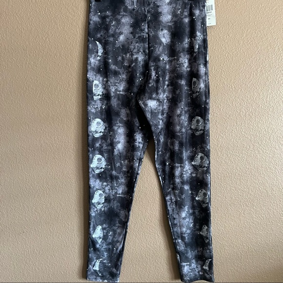 Hot Topic Star Wars Death Star Leggings Medium NWT - Picture 2 of 10